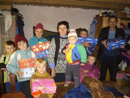 Fundaţia Comunia îi îndeamnă pe orădeni să ajute 5.000 de nevoiaşi în campania "Dăruieşte un Crăciun"